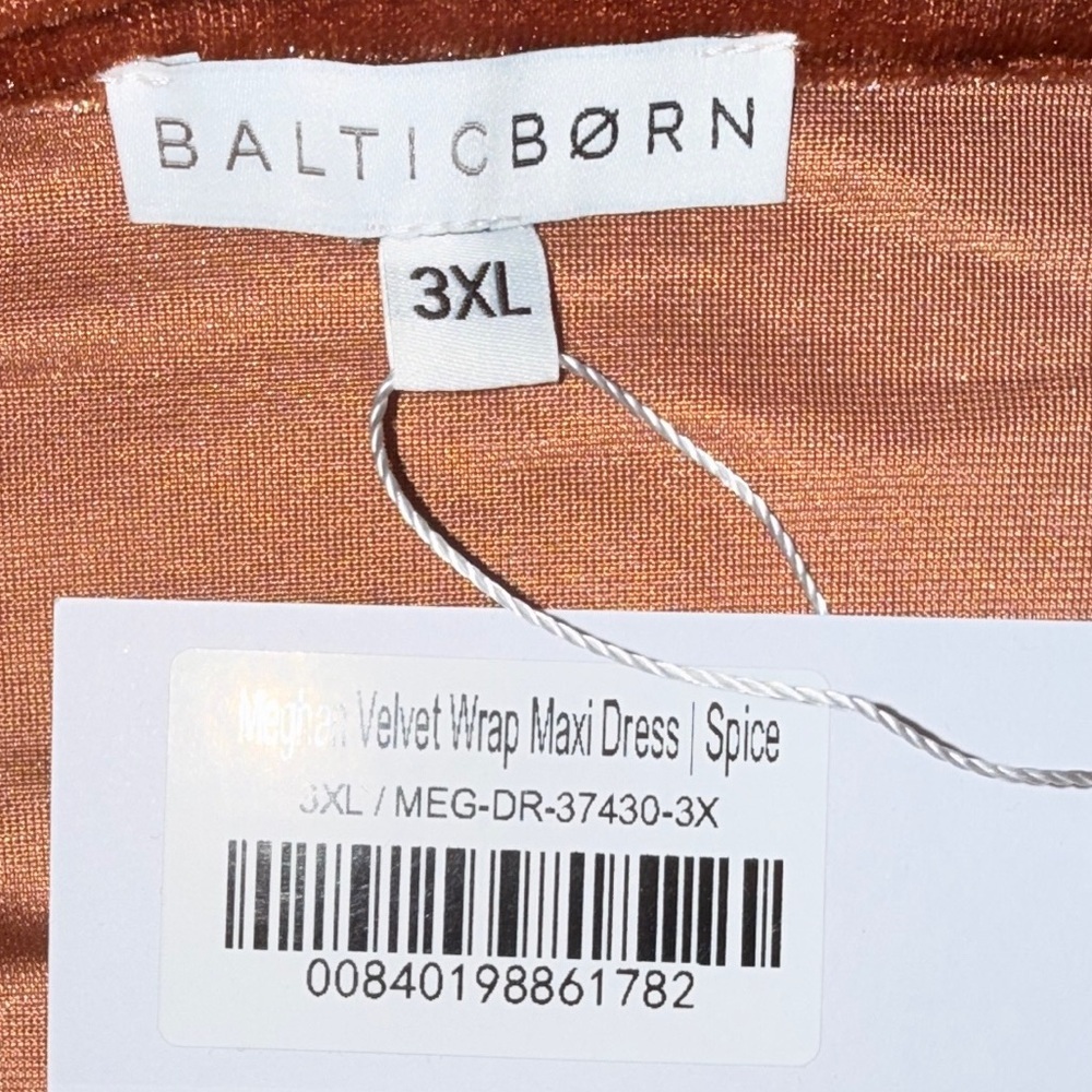 Baltic Born Meghan Velvet Wrap Maxi Dress
Spice Color Size 3XL - Picture 7 of 7